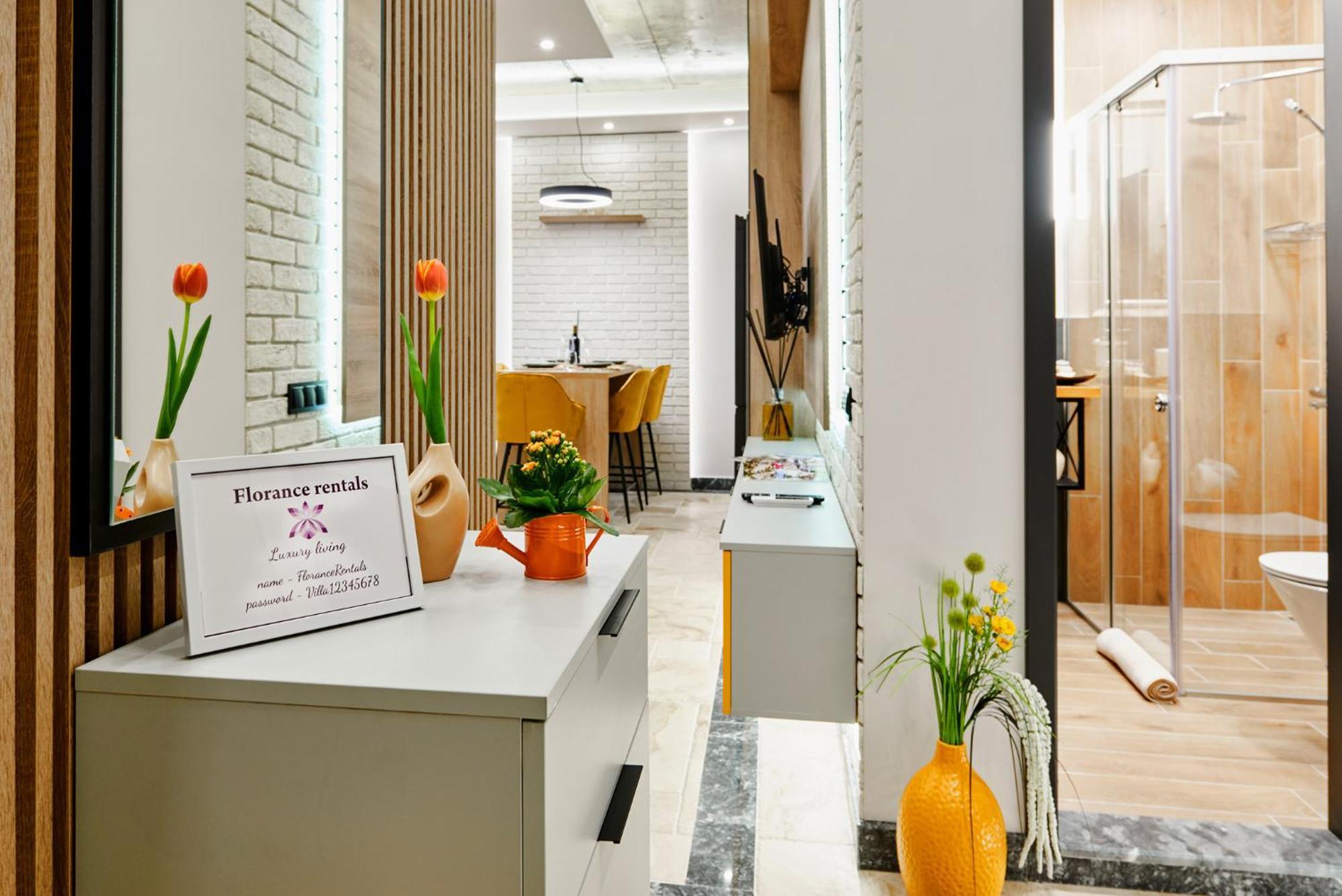 Florance Rentals Luxury Apartments In Burgas ภายนอก รูปภาพ