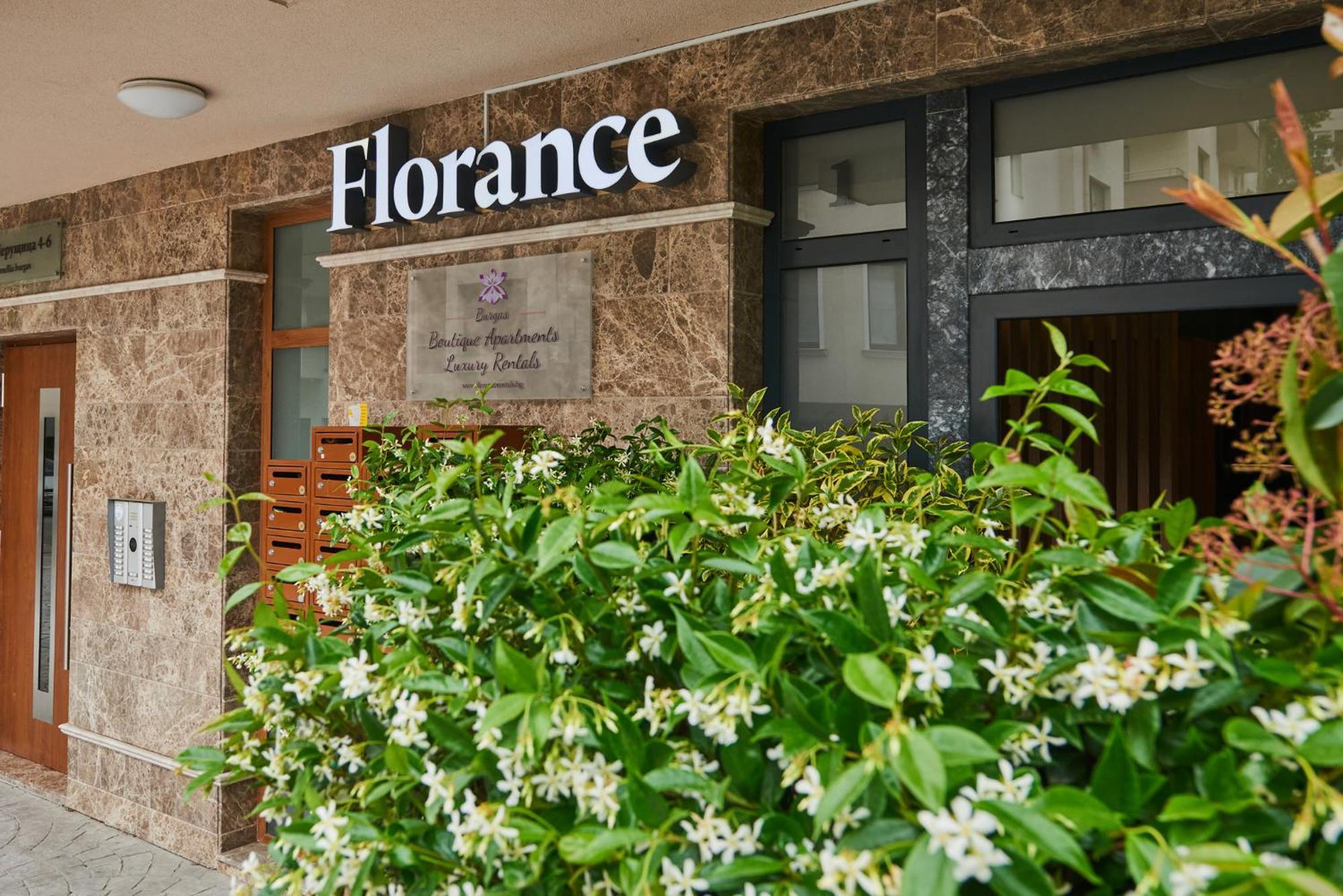 Florance Rentals Luxury Apartments In Burgas ภายนอก รูปภาพ