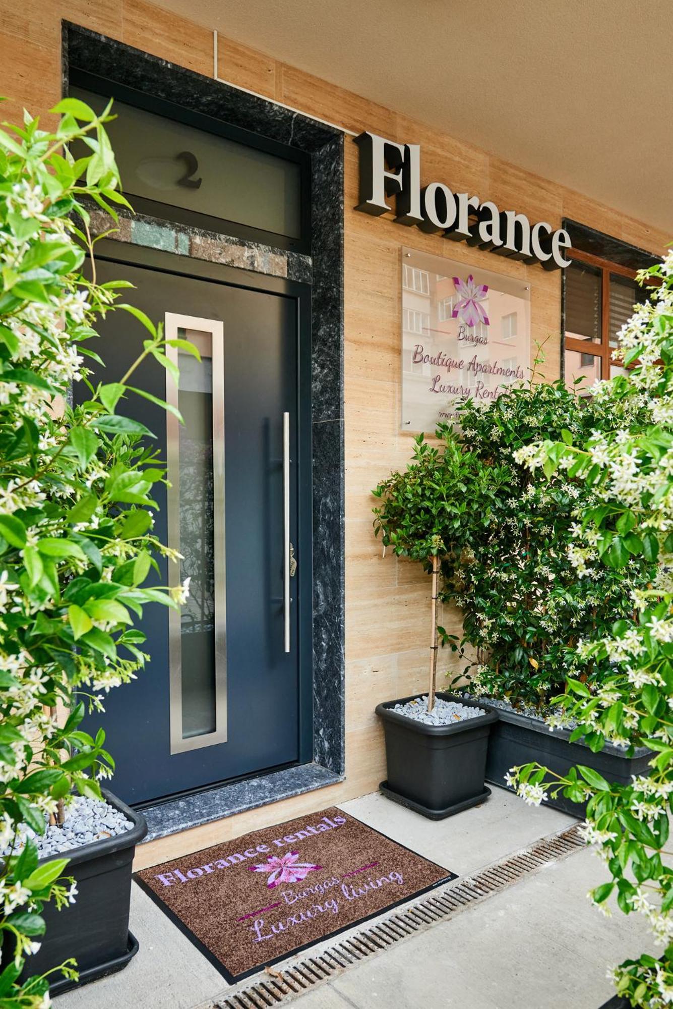 Florance Rentals Luxury Apartments In Burgas ภายนอก รูปภาพ